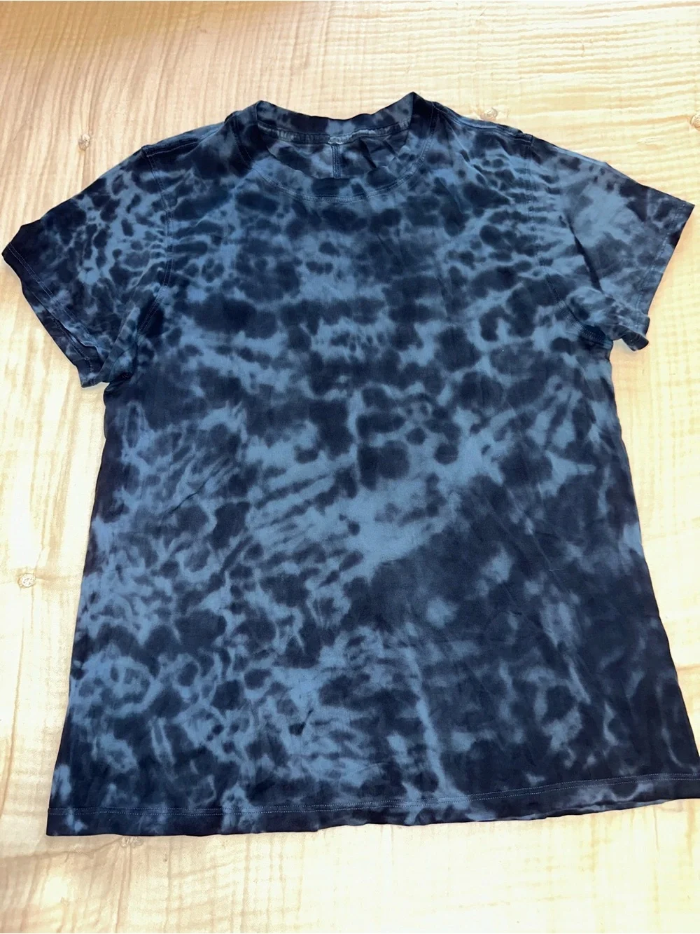 Lululemon All Yours Cotton T-Shirt Tie Dye size 6
